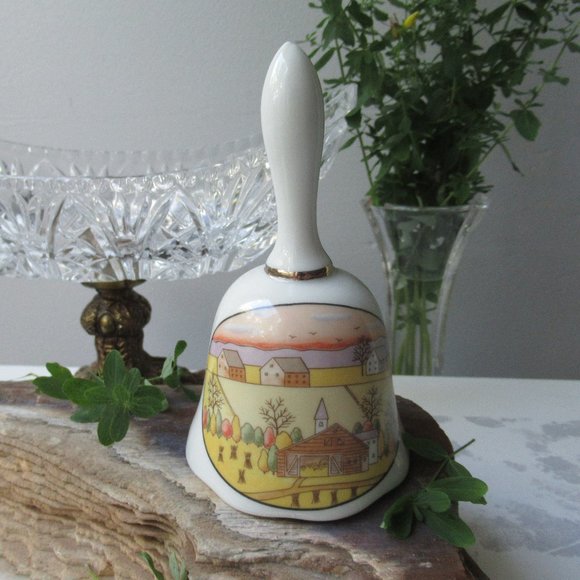 Porcelain Bell Village Landscape, Japan - Picture 3 of 13